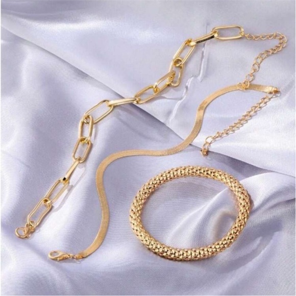 Gold bracelets - Picture 2 of 2